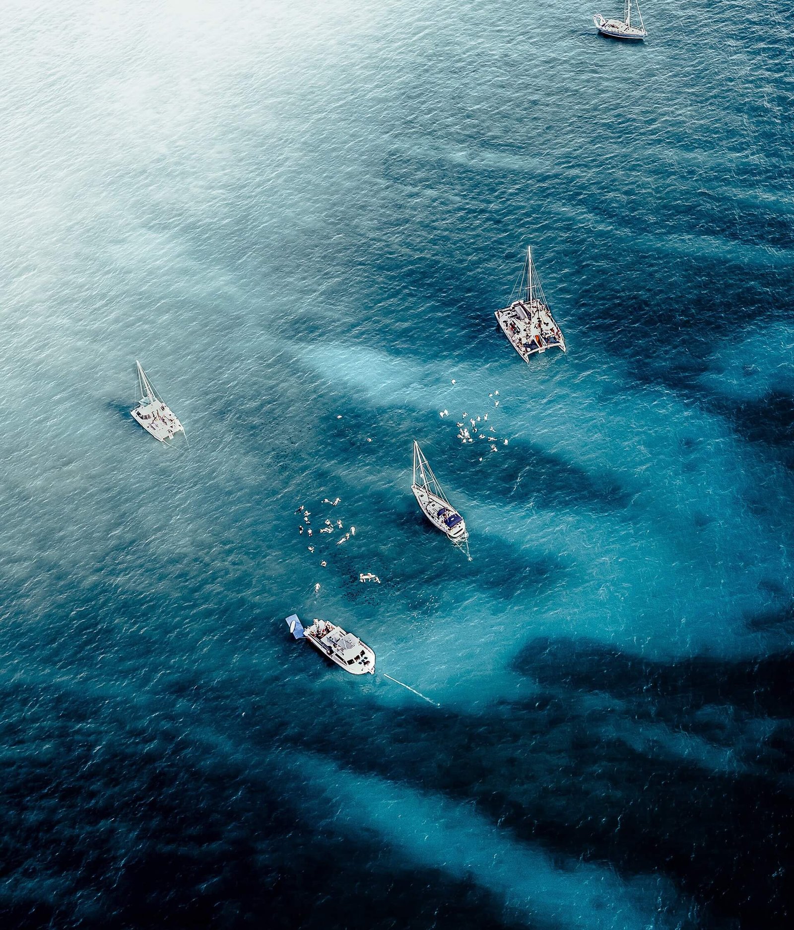 Top Extreme Destinations to Spend Christmas with Your Partner and Friends 1 post48 copyright